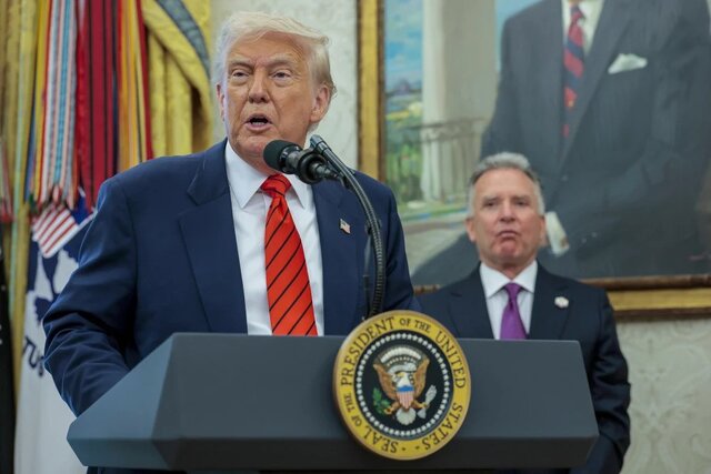 Foreign Minister in the shadow