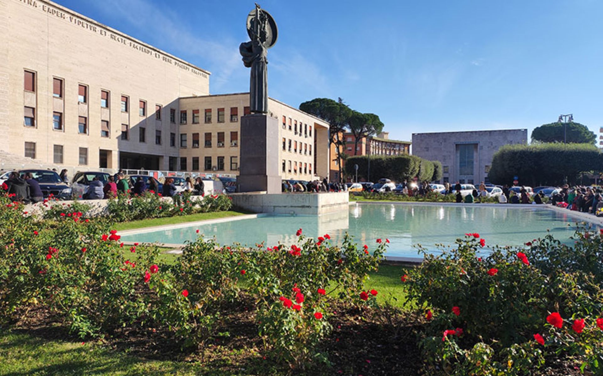 Sapinza University yard