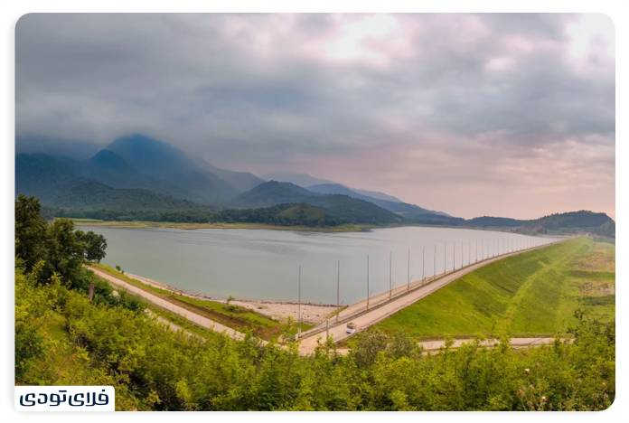 Lake and Dam of Zarrin Gol