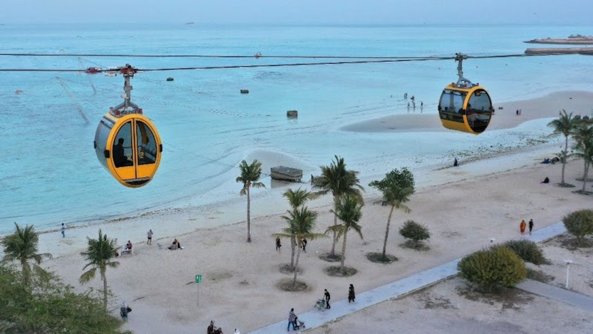 Micamal Cabin Telly on the Beach