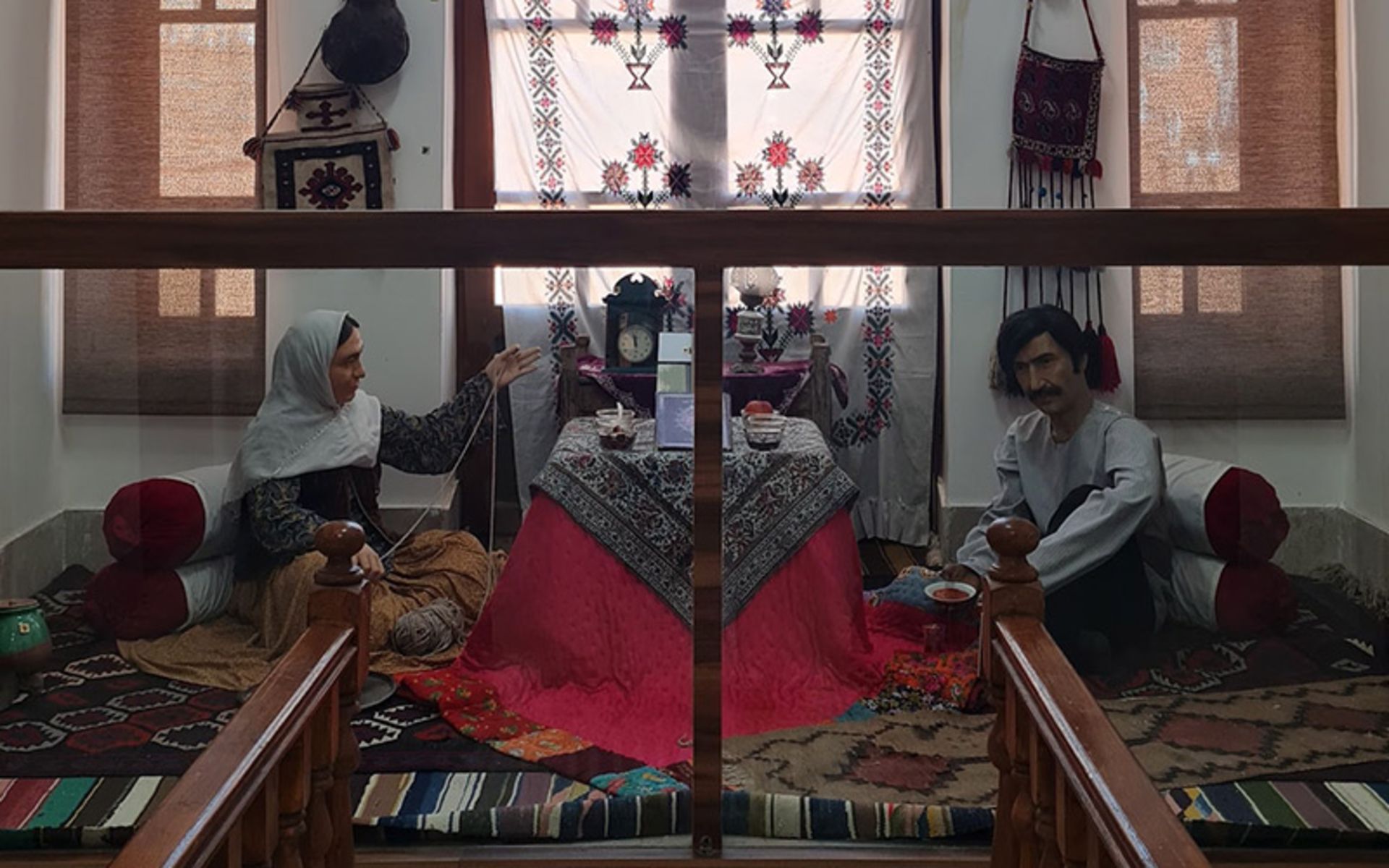 Garmsar Museum replicas