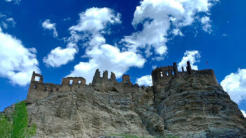 Castle of Intelligent from the sights of the Turkish van