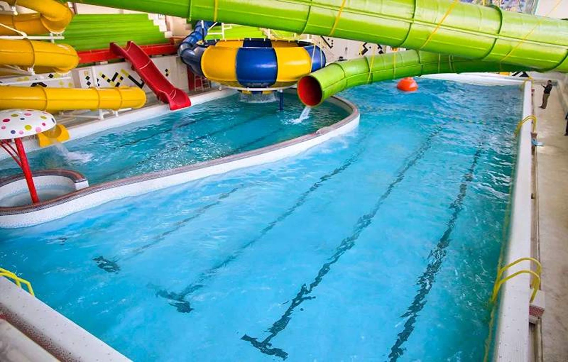 Kowsar Water Park slides of Shiraz