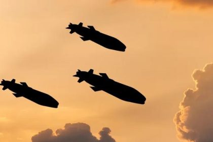 Vulnerability of aircraft carriers against ballistic and cruise missiles