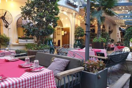 Darband Restaurant Decoration