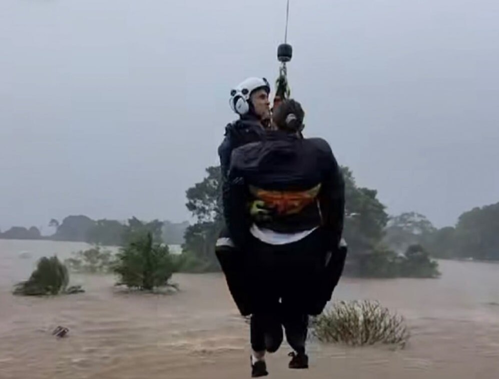 Floods in eastern Australia/ 1 Haraz were siege to floods+ Pictures