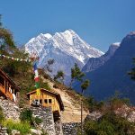 Himalaya in Nepal: Guide to the Heart of the Holy Mountains