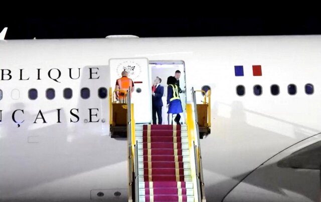 Macron's attempt to neglect the disagreement with his wife