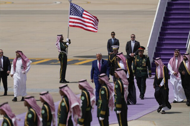 Video/ Ceremonies of Saudi Arabia for Trump