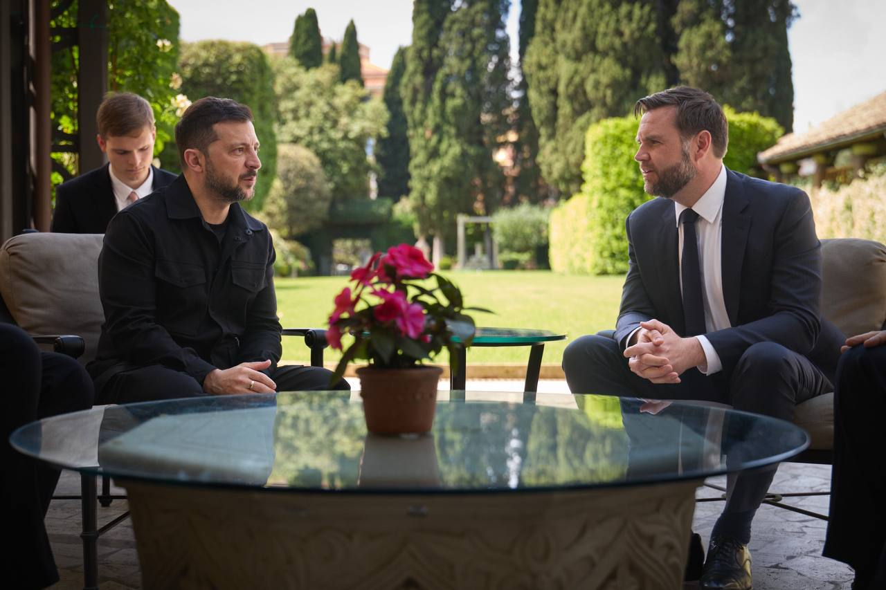 Zelnsky and Venus meeting focusing on Trump-Putin's future call