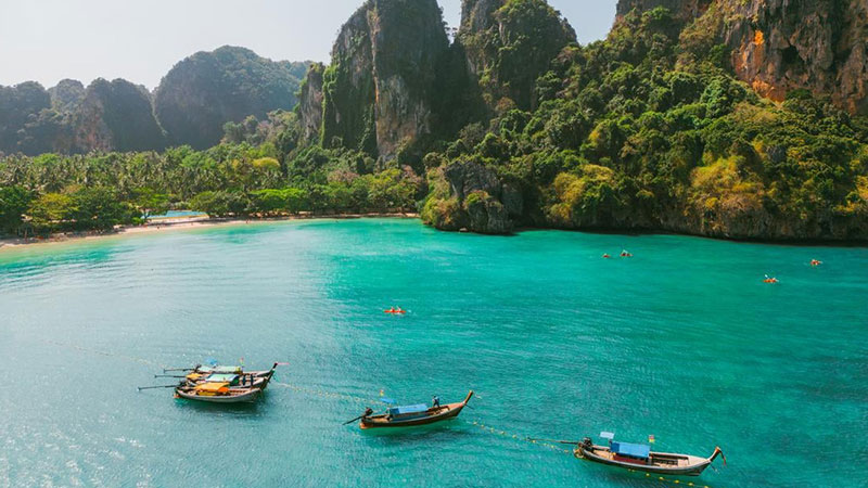 Kenya's beaches and islands