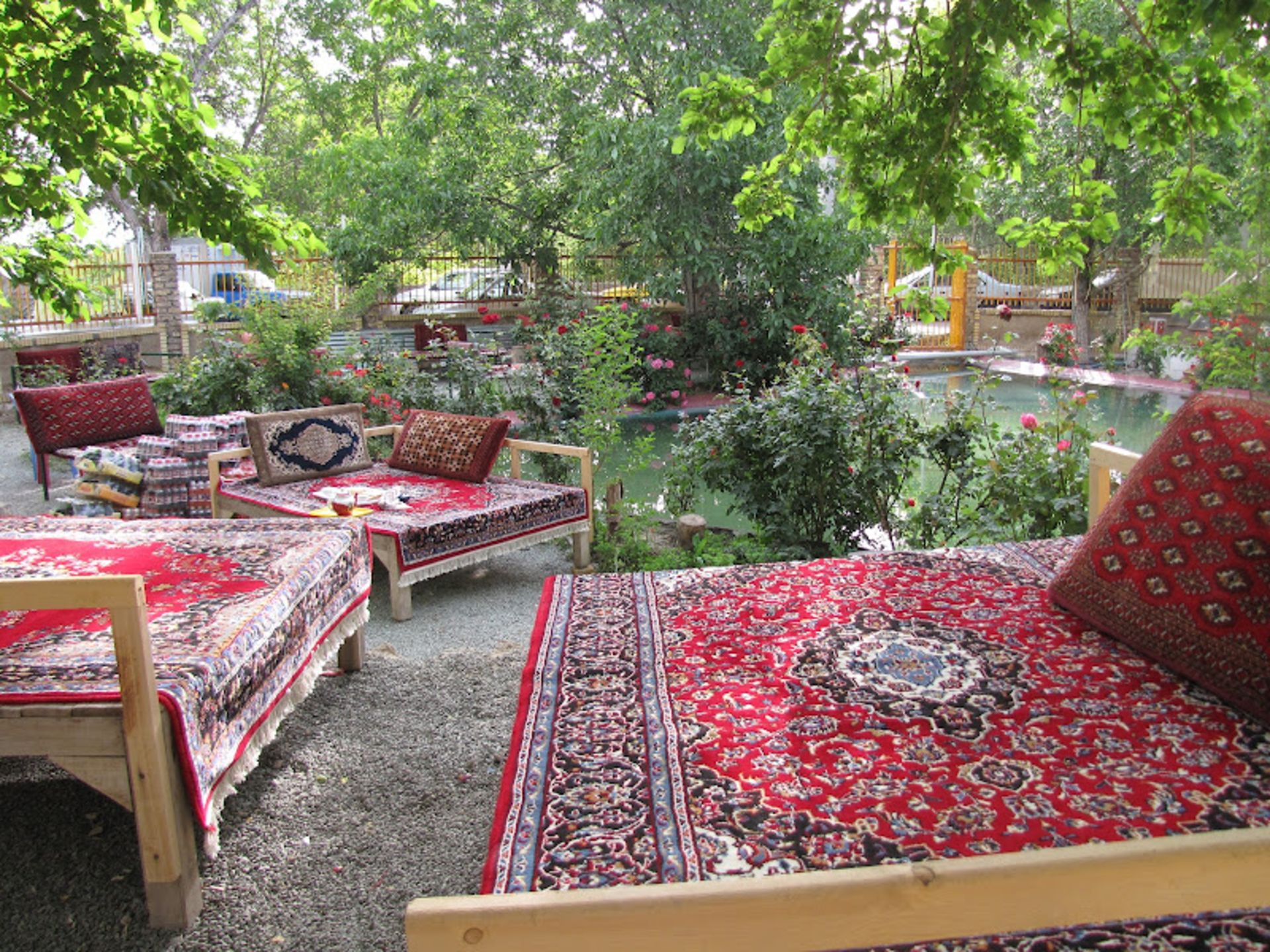 Traditional tablecloths in Niasser