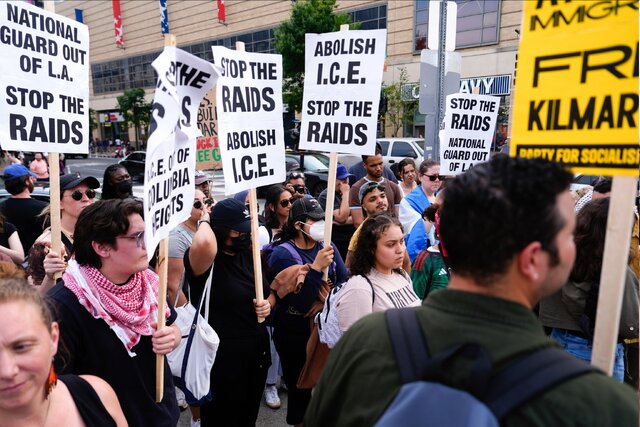 The protests in the US reached New York and Chicago