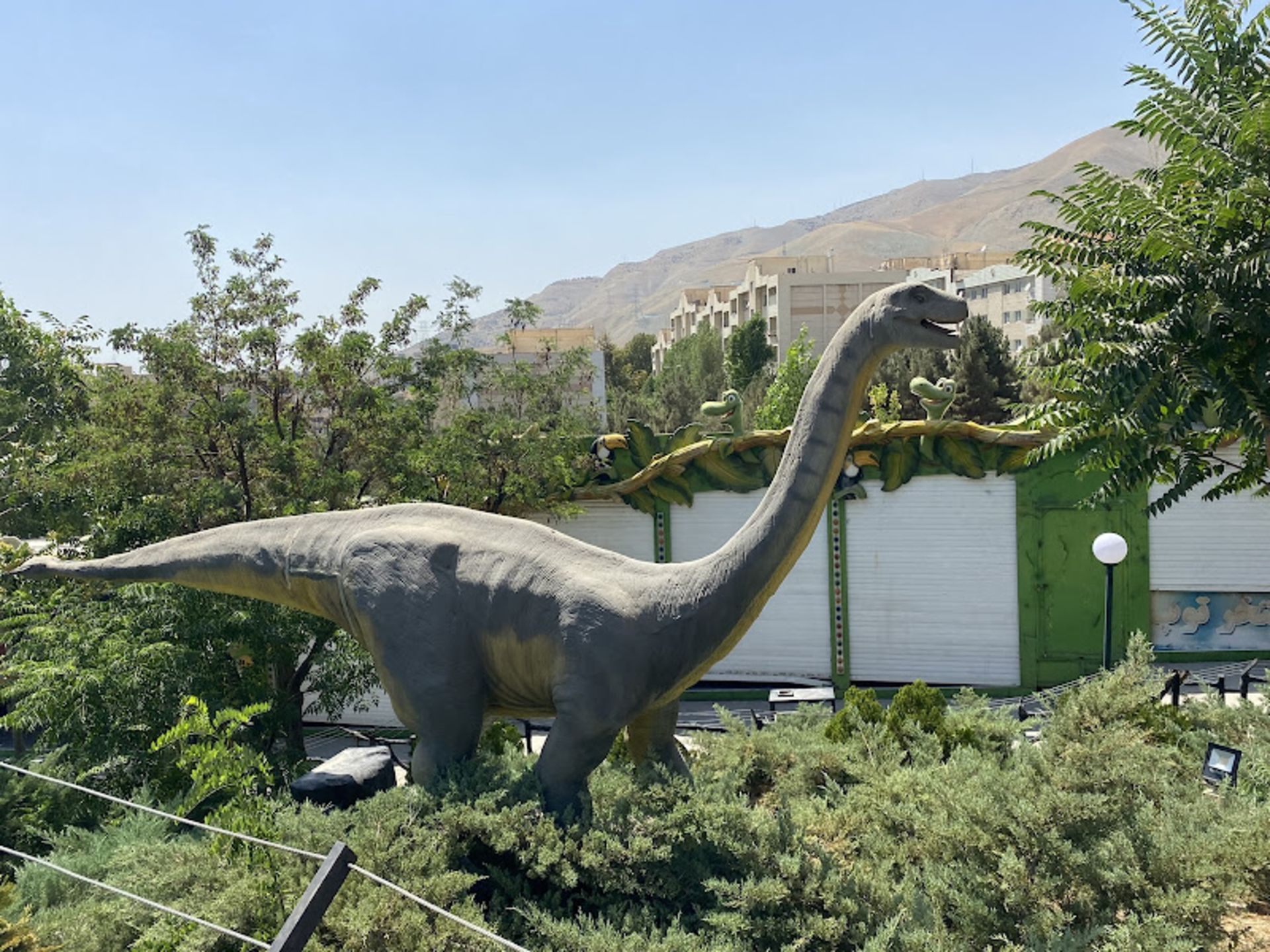 Great Dinosaur Statue in Jurassic Park