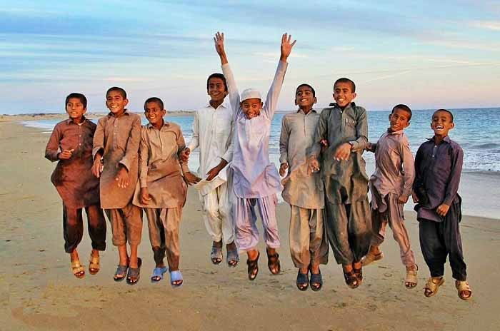 The best time to visit the village of Deref Chabahar