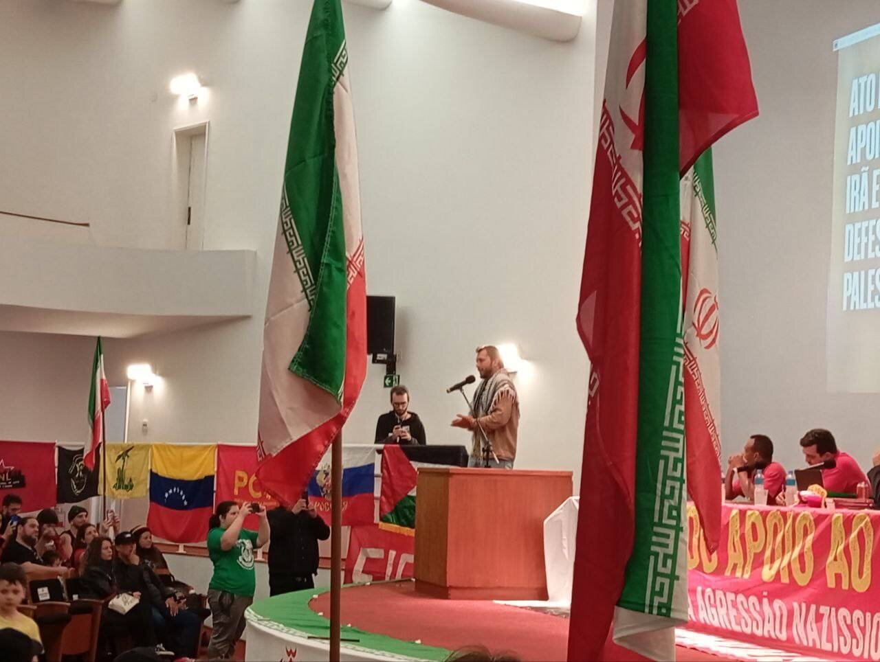 Iran's 2 -meter flag on the historic Sao Paulo Bridge+Pictures