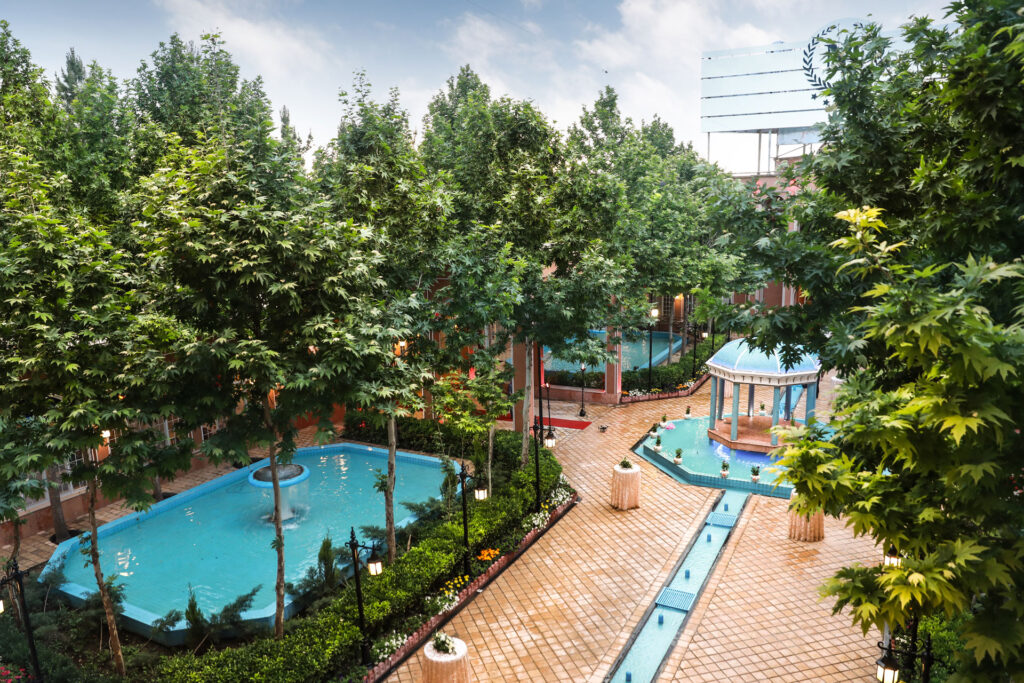 Rosa Café of the best cafes in Mashhad