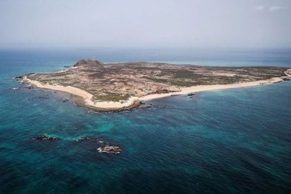 Introduction to Shidour Island or Maro, Maldives Iran with pristine and dreamy beaches