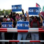 US police violent treatment of protesters on immigration policies
