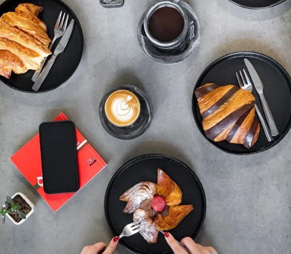 Where are the best cafes in Mashhad? Introducing 2 cozy cafes for café