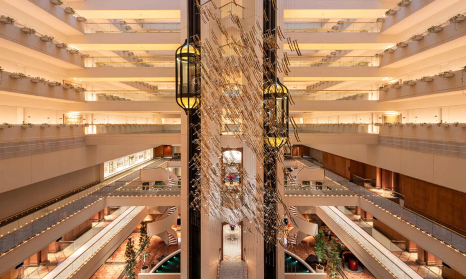 Conrad Singapur Ochard Hotel floors