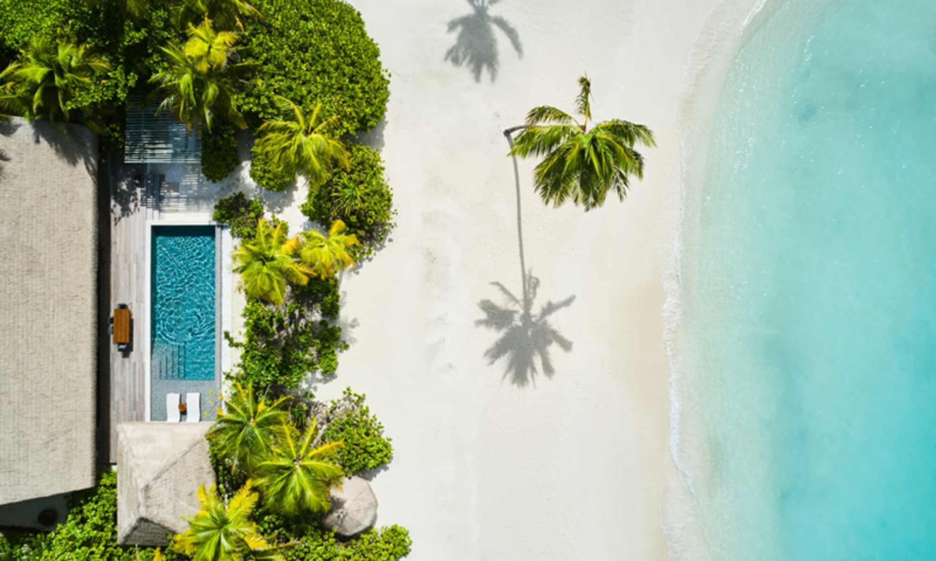Aerial photo from the private pool of Voldorf Hotel Astoria Maldive