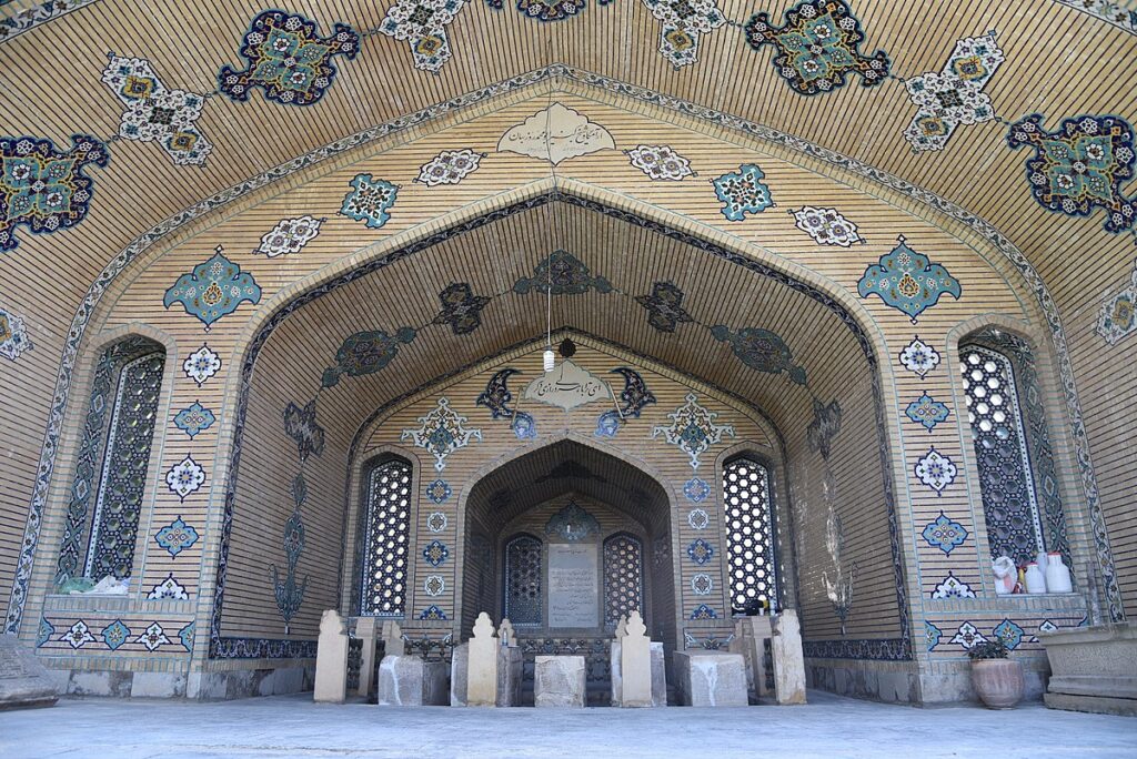 The tomb of Sheikh Roozbehan; Ancient Sufi tomb in the heart of the historical context