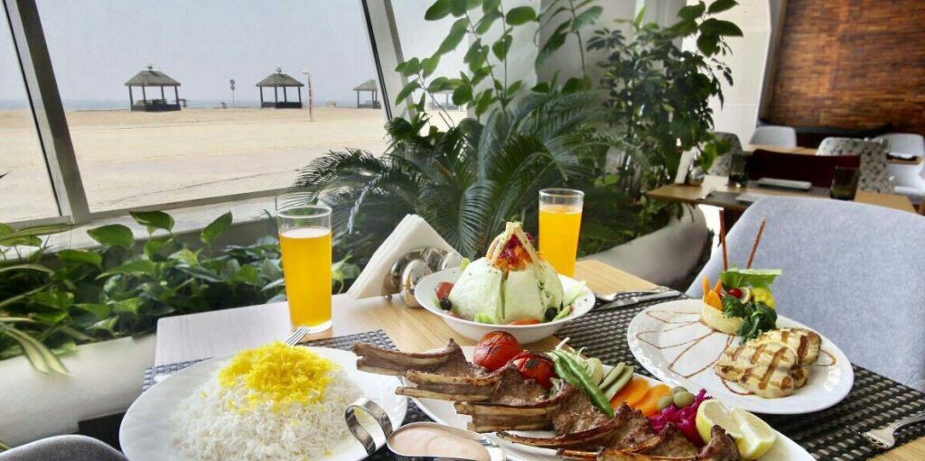  Restaurants near the underground city of Kariz