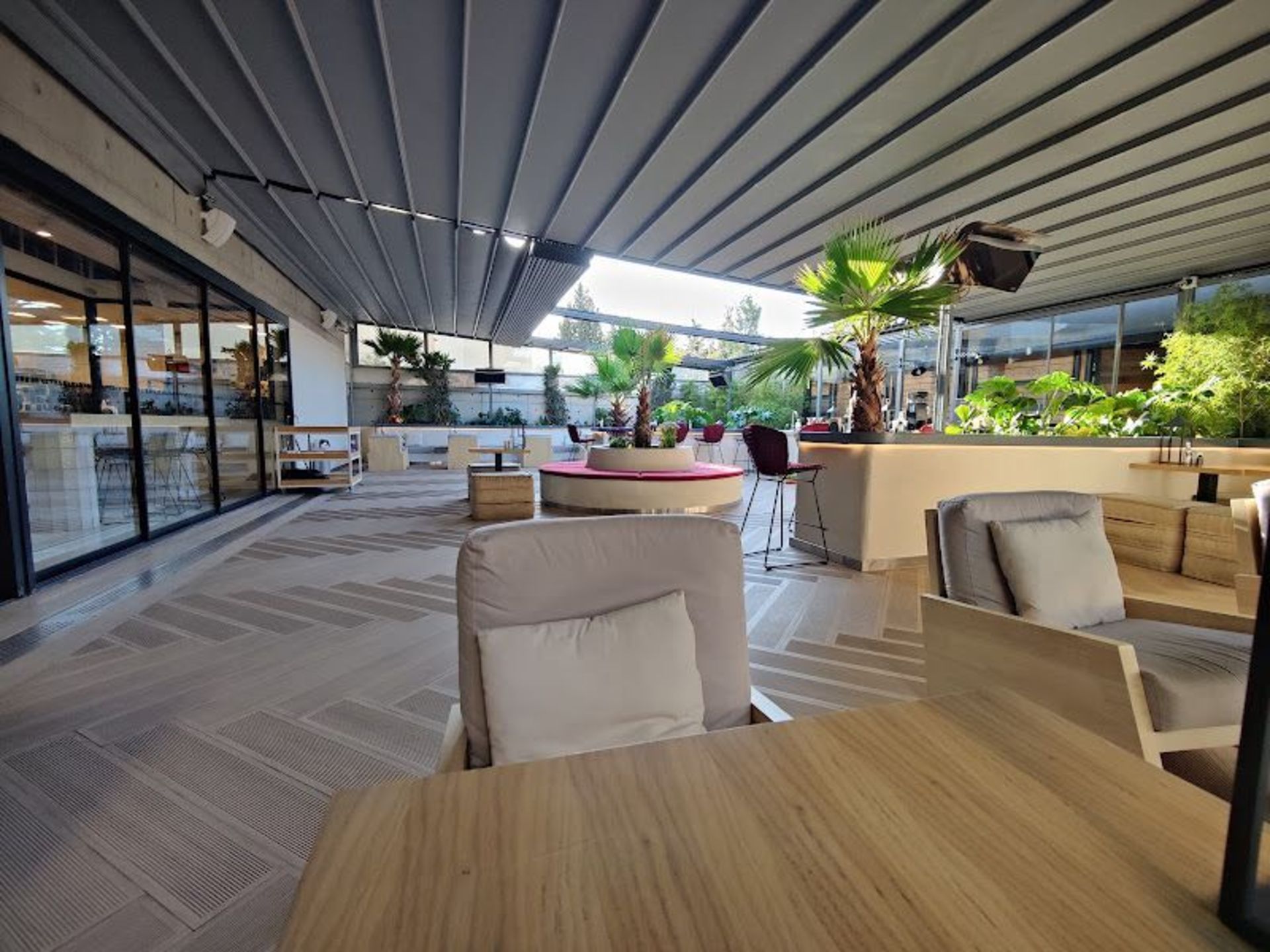 Project Cafe Outdoor Decoration