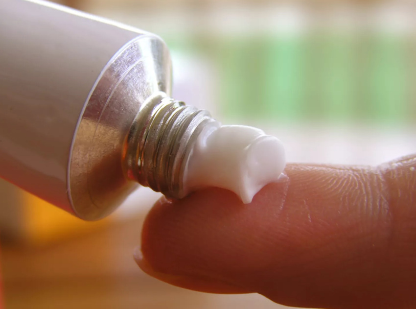 The best ointment for men's genitalia pimples