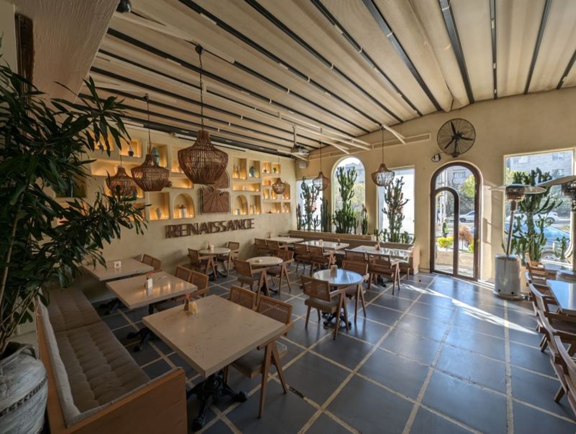 Renaissance Restaurant Cafe Tables & Seats