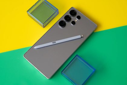 Testing Galaxy S25 Ultra