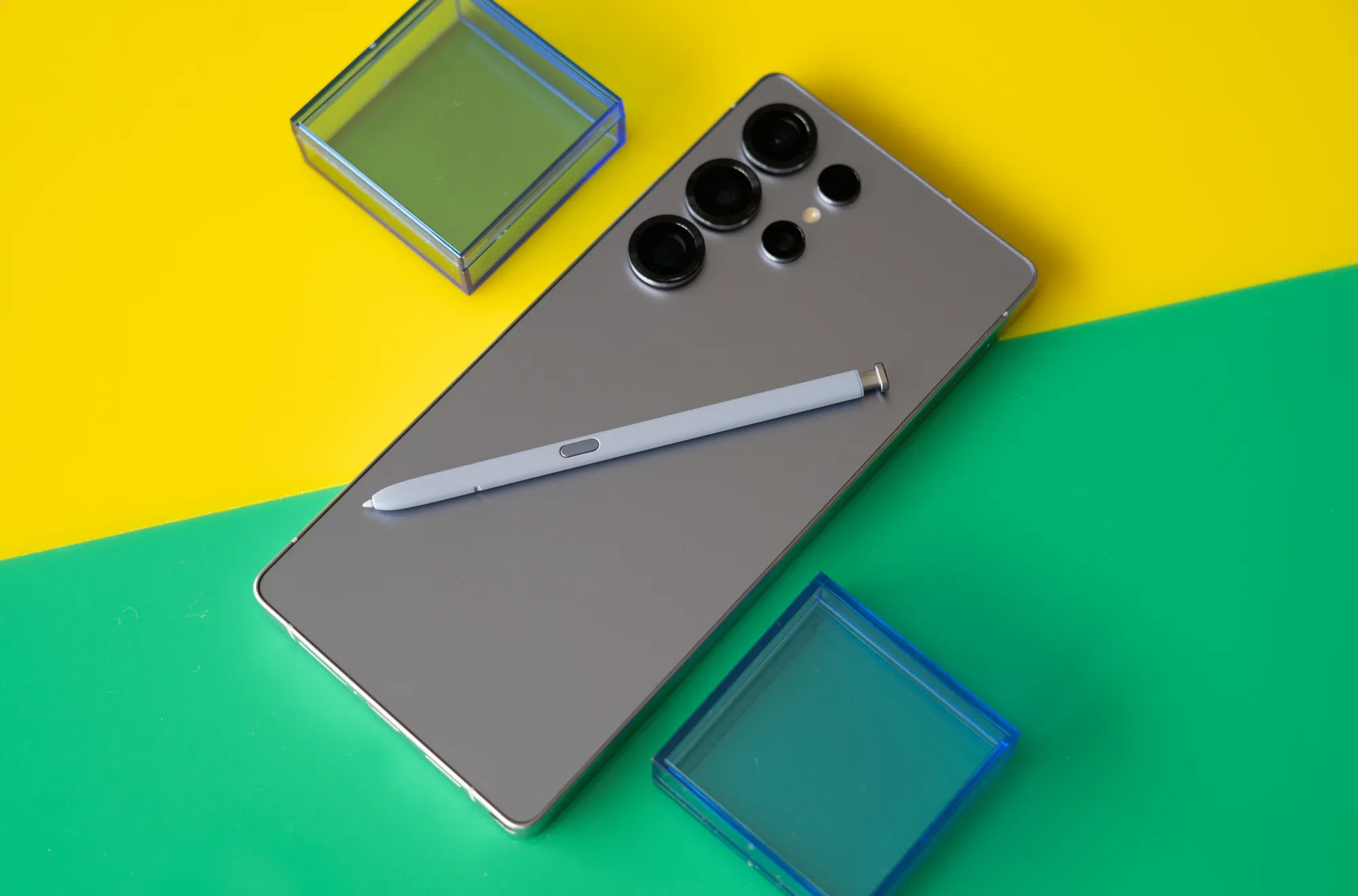 Testing Galaxy S25 Ultra