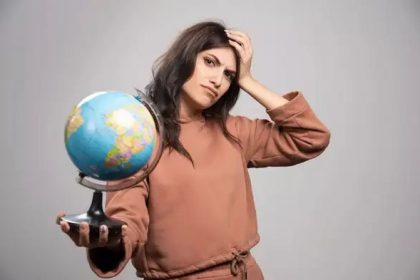 What are the saddest country in the world and the happiest countries?