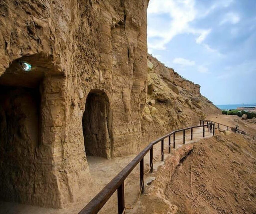 Where are Qeshm Caves?