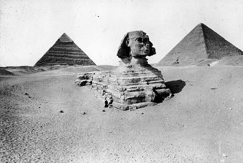 ۱۵ Rueled Pictures of the Egyptian Giza Pyramids that you probably never seen
