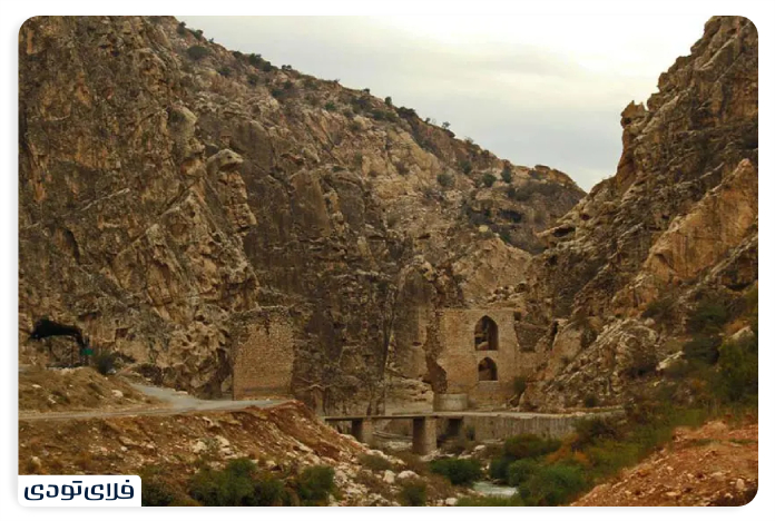 Practical Information to Travel to Girl Paul