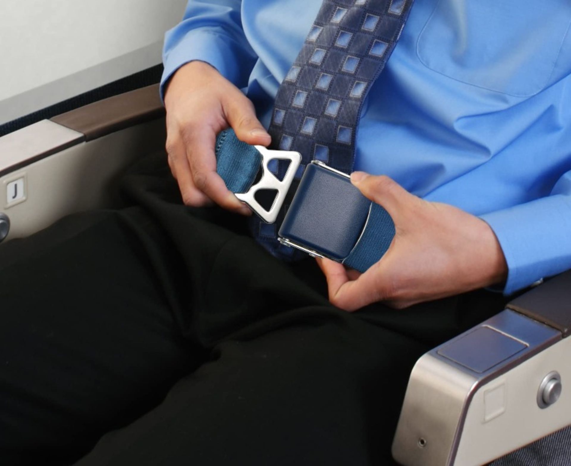 Belt closure on air travel