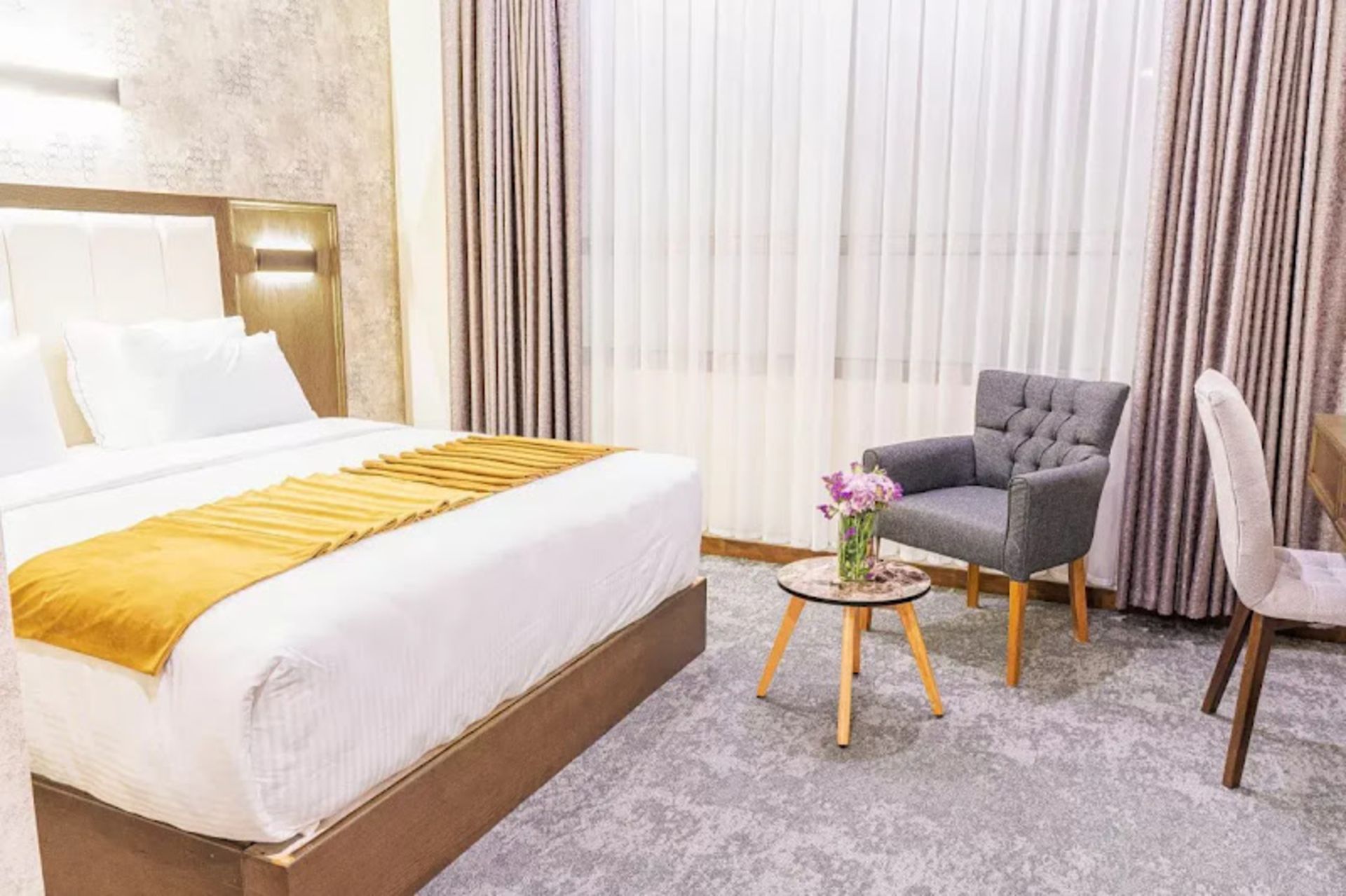 Double Room in Tehran Light Hotel with stylish decoration