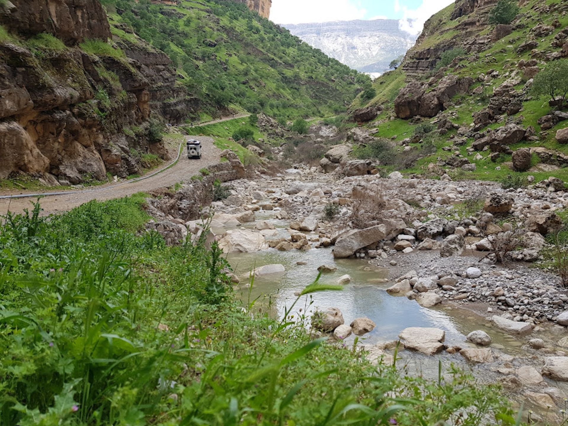Dirt road along the River of Zarangoush