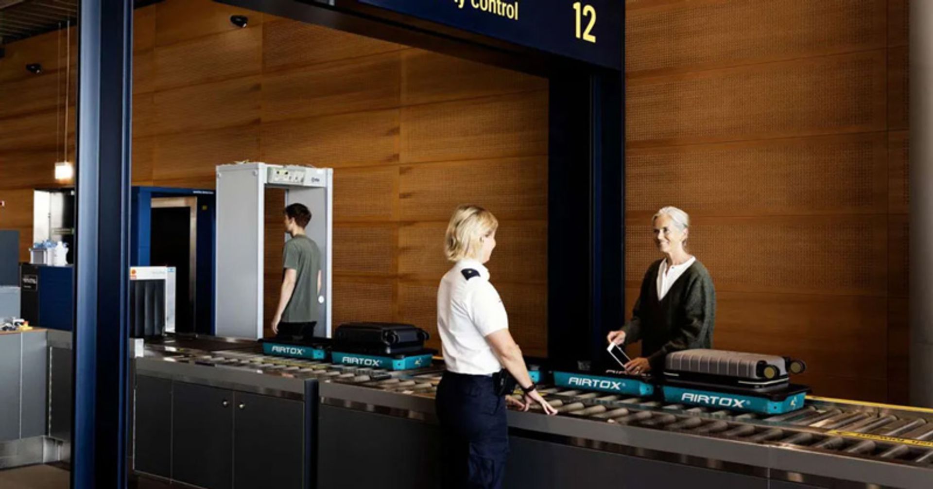 Passenger delivery of luggage delivery of Copenhagen Airport Cargo Services