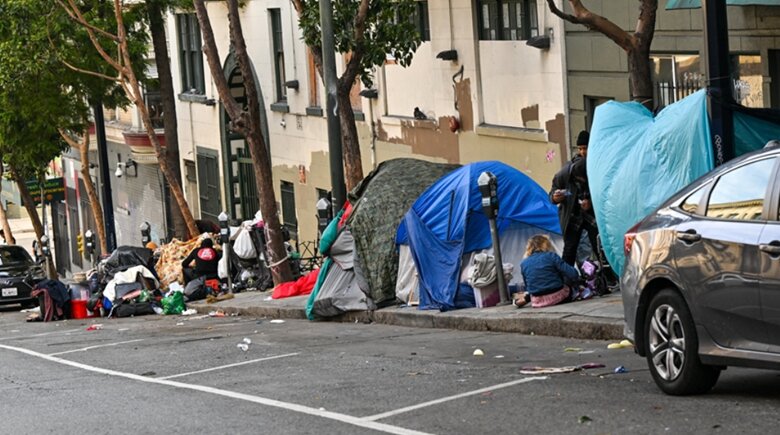 From the insecure heart of America to the crisis of livelihood; Is the Trump National Guard version work?