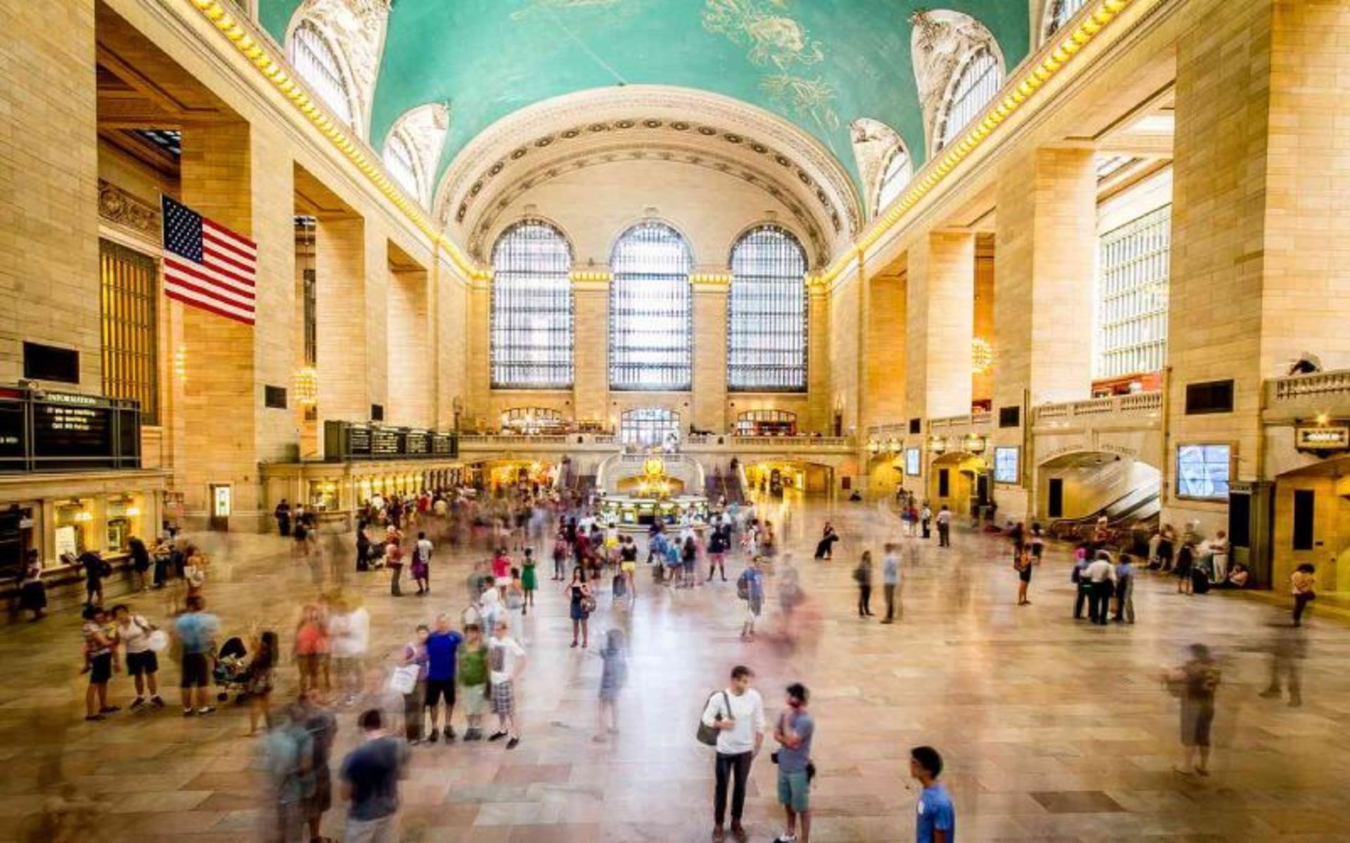 Columns and paintings on the green ceiling at the Grand Central Station 