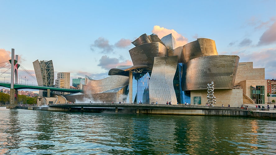 Ways to access the Guggenheim Bilbao Museum of Spain