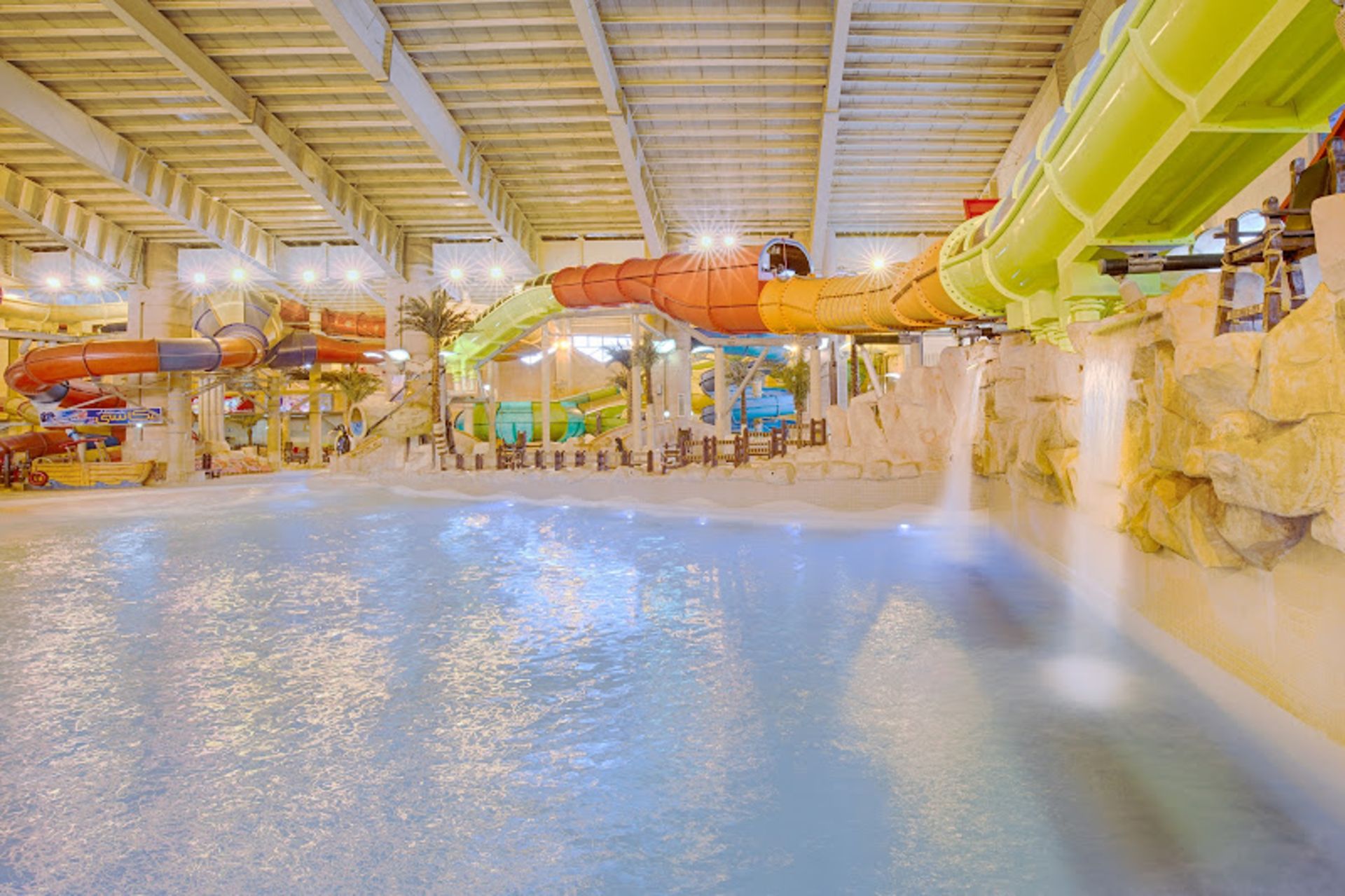 The clean space of the land of blue waves in Mashhad