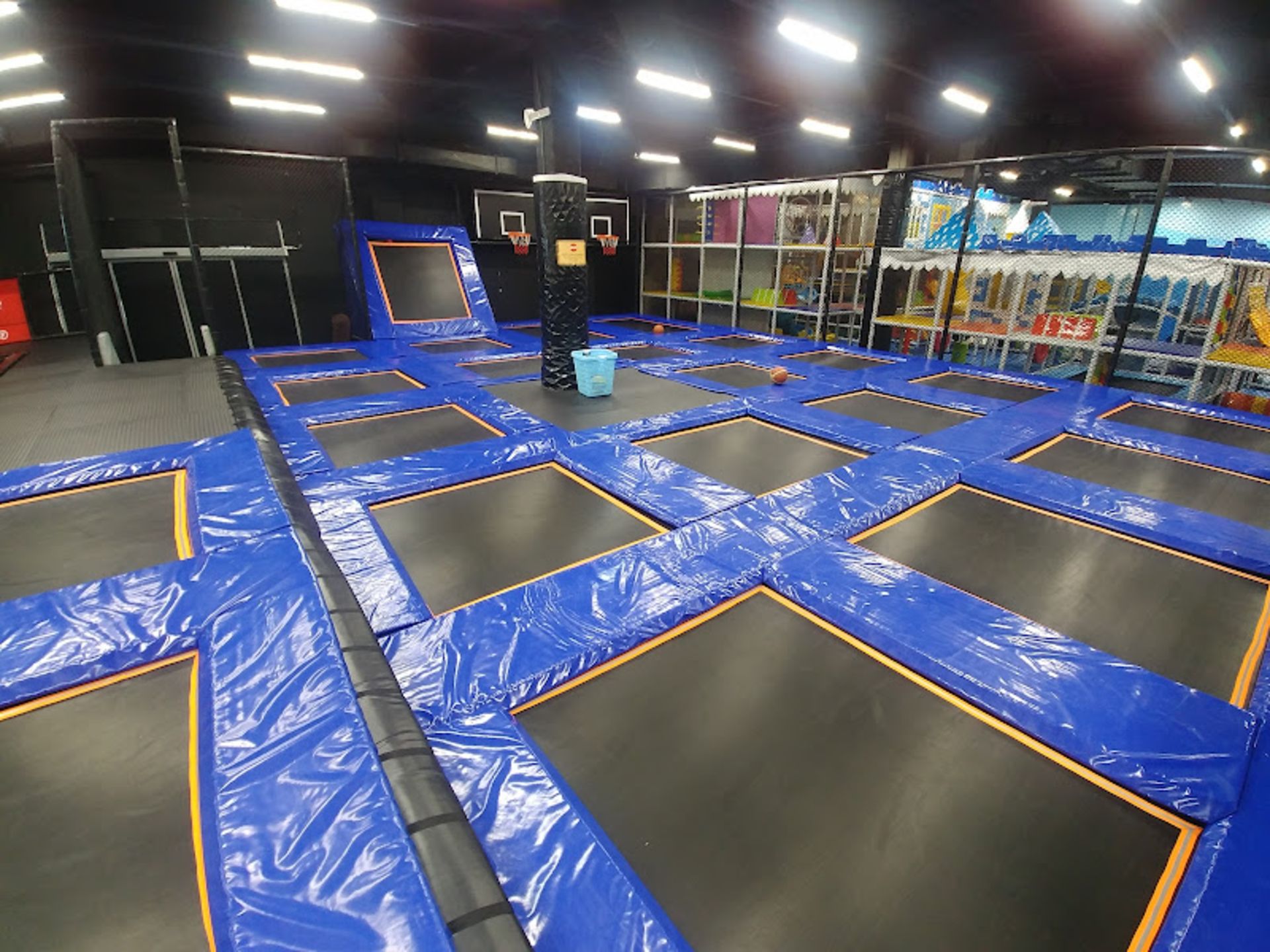 Mashhad Park Helium Trampolines