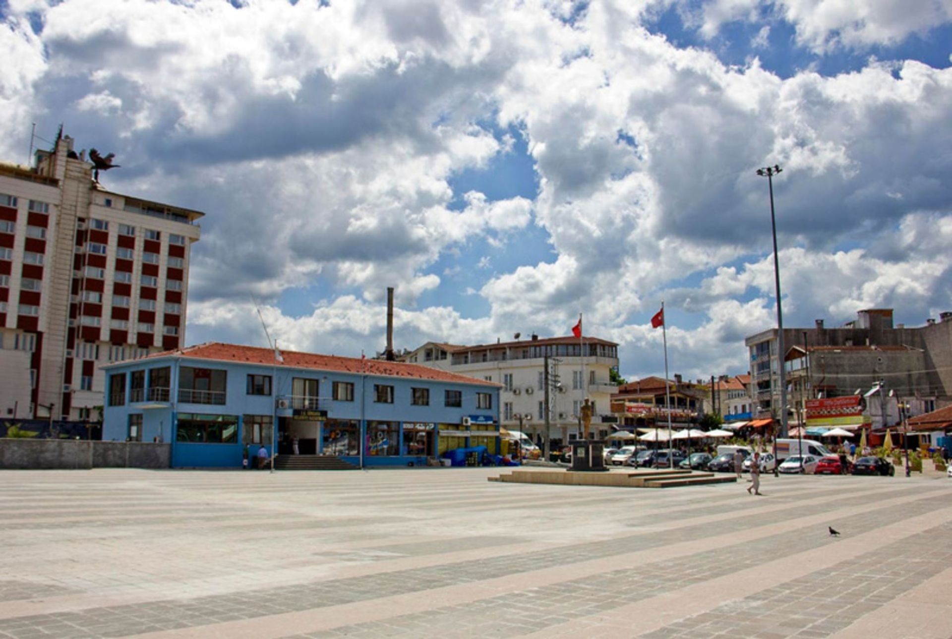The cloudy sky and the city of the city of Ada