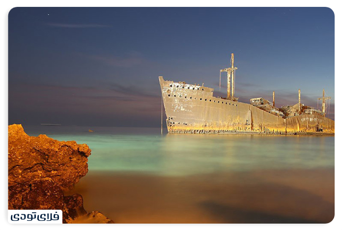 Spectacular places in Kish