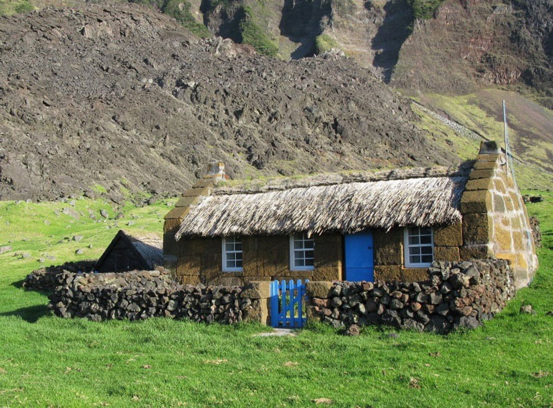 Traditional Museum House with Ceiling Ceiling and Stone Walls on Tristan Island Da Kona 
