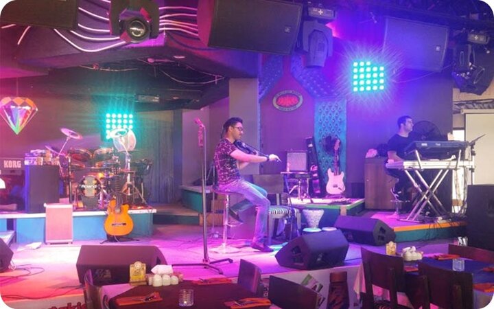 The best restaurants of Kish with live music